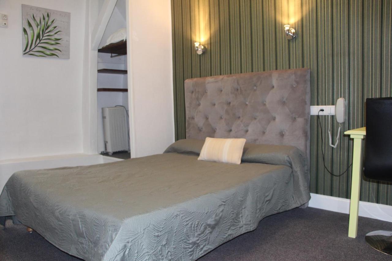 Hotel Au Chapon Fin بواتييه المظهر الخارجي الصورة