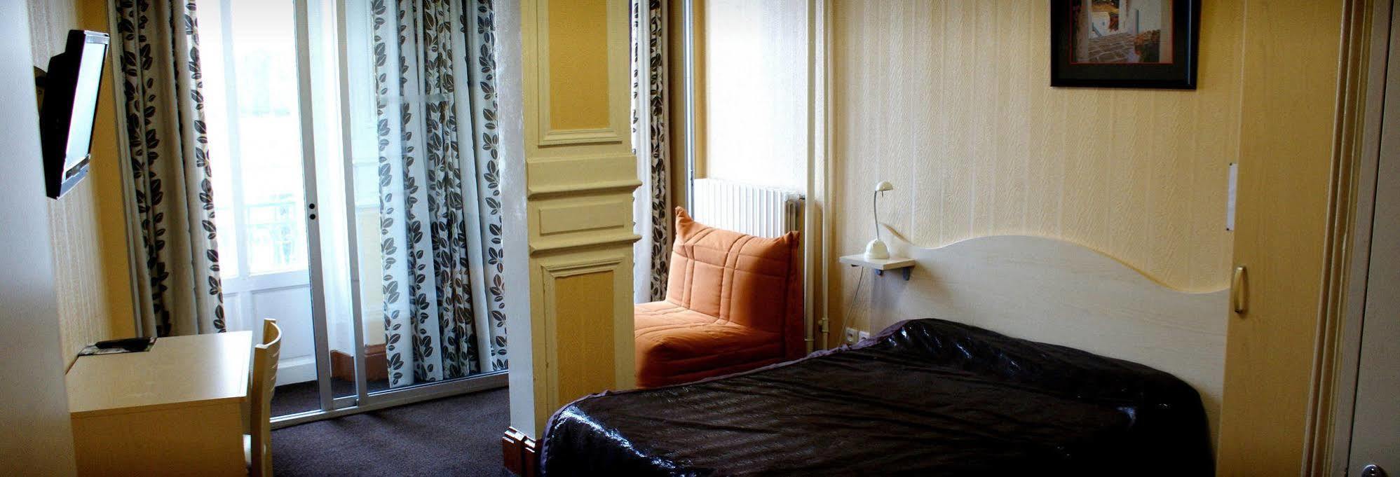 Hotel Au Chapon Fin بواتييه المظهر الخارجي الصورة